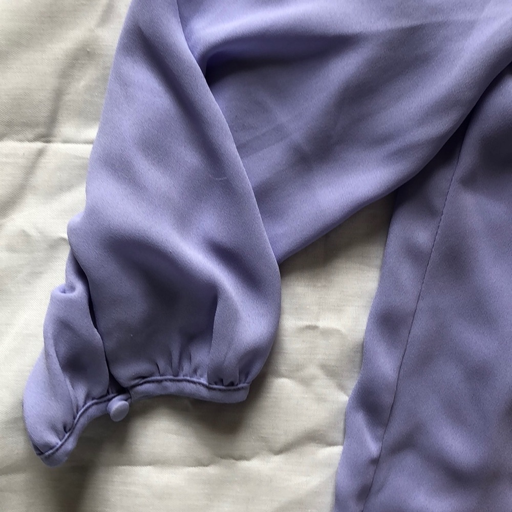 Lilac button down blouse - Picture 4 of 6